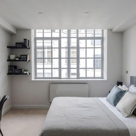 London'S Calling - Farringdon - By Frankie Says Экстерьер фото
